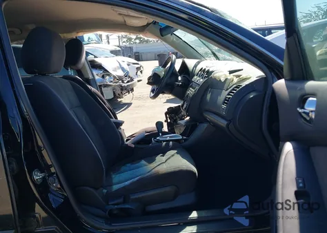 2012 Nissan Altima 2.5 S z USA, uszkodzony, nr VIN 1N4AL2AP7CN422833